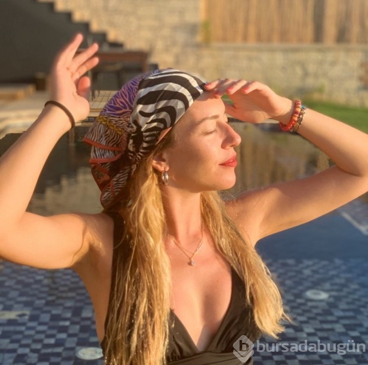Sinem Kobal'dan yeni pozlar