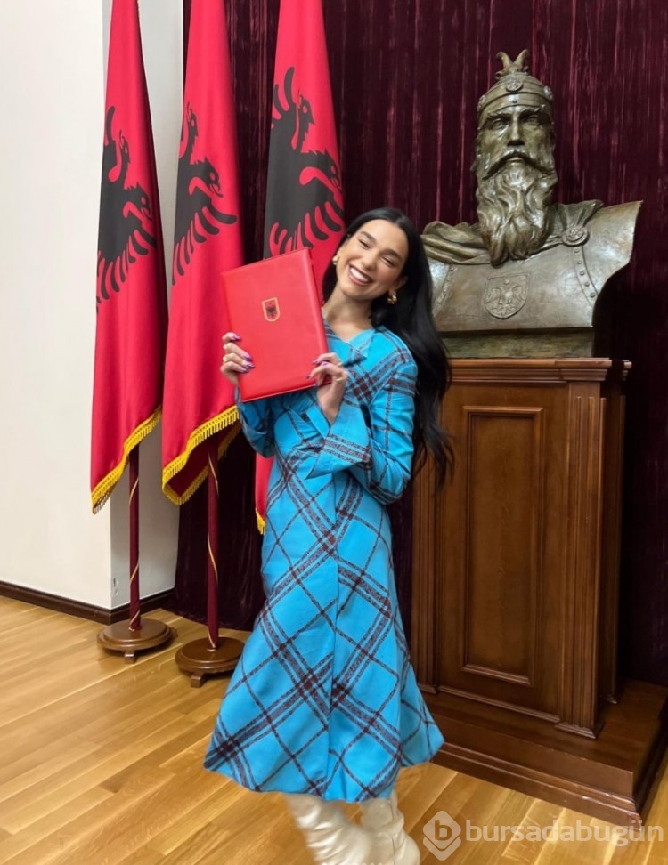 Dua Lipa, Arnavutluk vatandaşlığı aldı