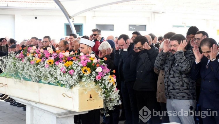 Sıla'nın babasının cenazesinde dikkat çeken tabut 