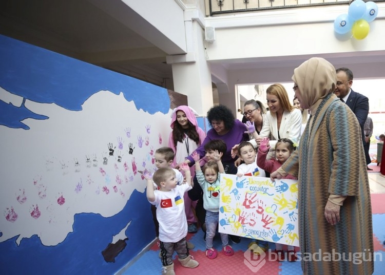 Emine Erdoğan, Ukrayna'dan gelen yetim çocuklarla buluştu