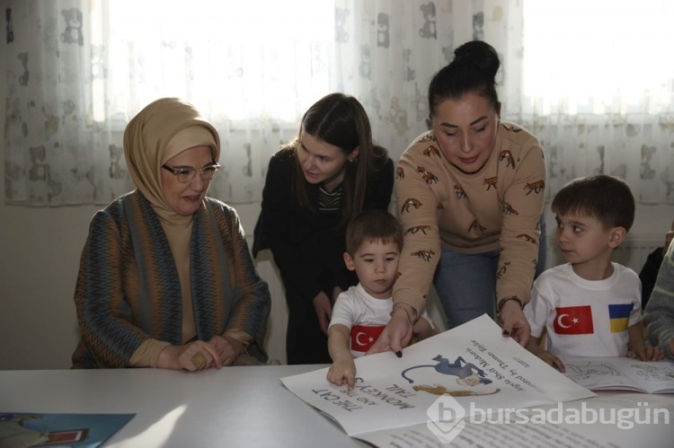 Emine Erdoğan, Ukrayna'dan gelen yetim çocuklarla buluştu