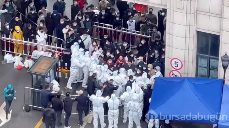 Çin protestoların ardından geri adım attı