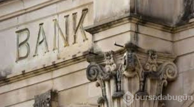 47 yaşındaki bankacının yıllarca ölen müşterilere yaptığı ortaya çıktı