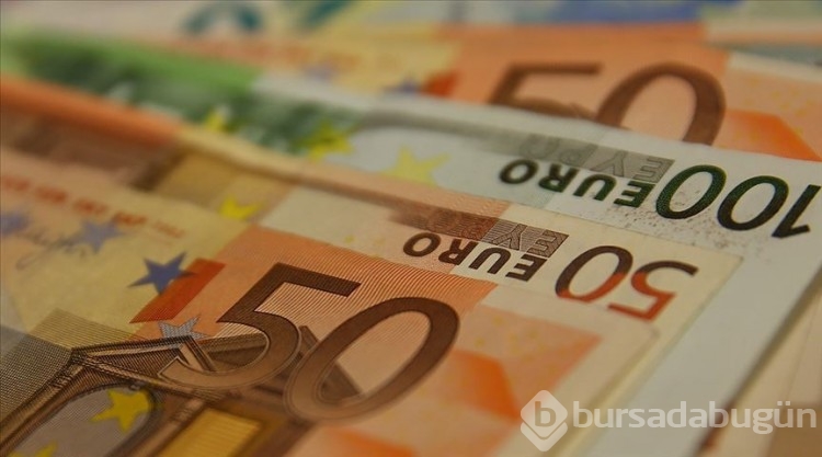 47 yaşındaki bankacının yıllarca ölen müşterilere yaptığı ortaya çıktı