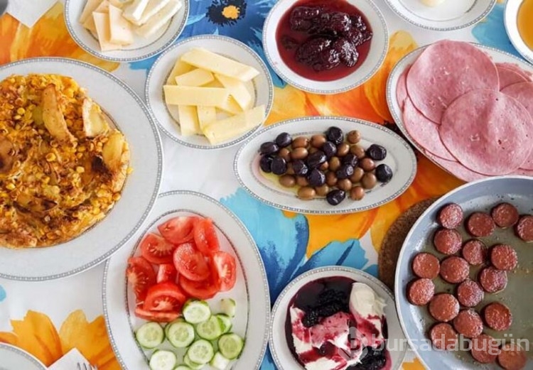 Kahvaltı yaparken nelere dikkat etmeliyiz?