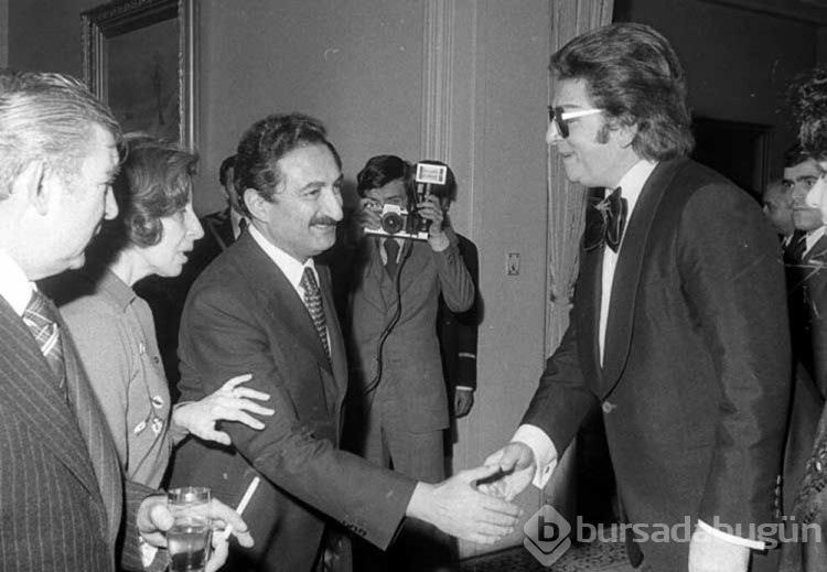 'Sanat Güneşi' Zeki Müren doğum gününde anılıyor