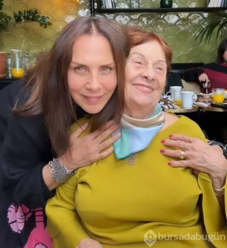 Sertab Erener 58. yaş gününü annesiyle kutladı!
