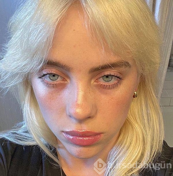 Billie Eilish: Sık sık 'sahtekarlık sendromu' yaşıyorum
