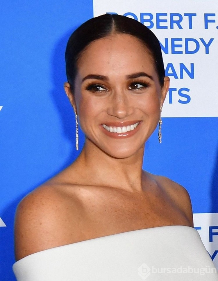 Meghan Markle ve Prens Harry'ye insan hakları ödülü verildi
