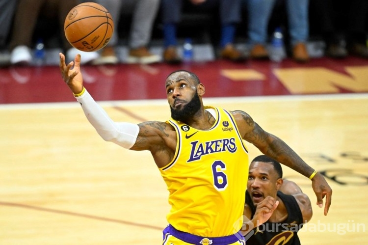 NBA'de Cavaliers, Lakers'ı devirdi