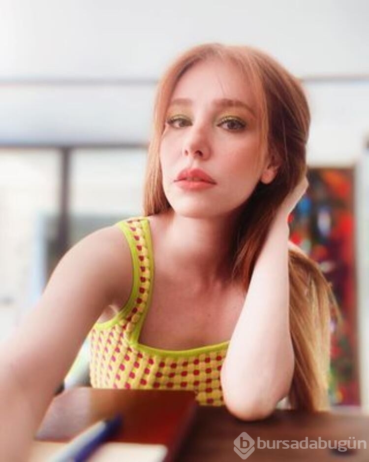 Elçin Sangu'nun ev pozuna beğeni yağdı
