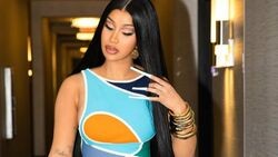 Rap şarkıcı Cardi B, 35 dakikada 1 milyon dolar kazandı