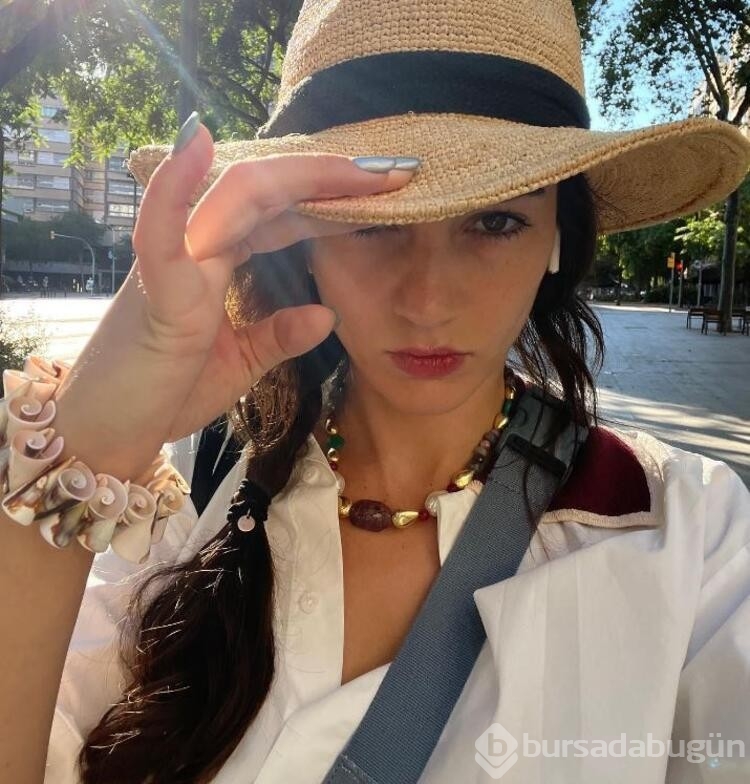 Burcu Özberk'in yeni imajı
