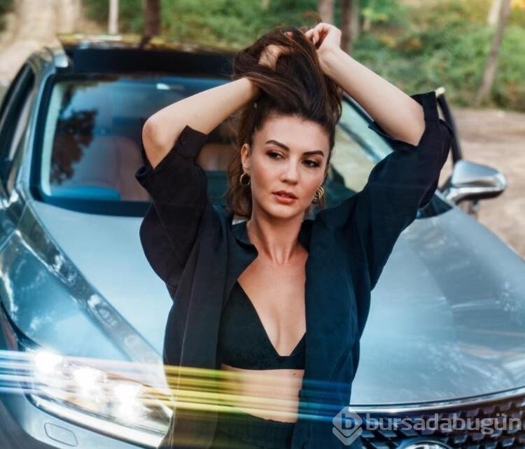 Burcu Özberk'in yeni imajı
