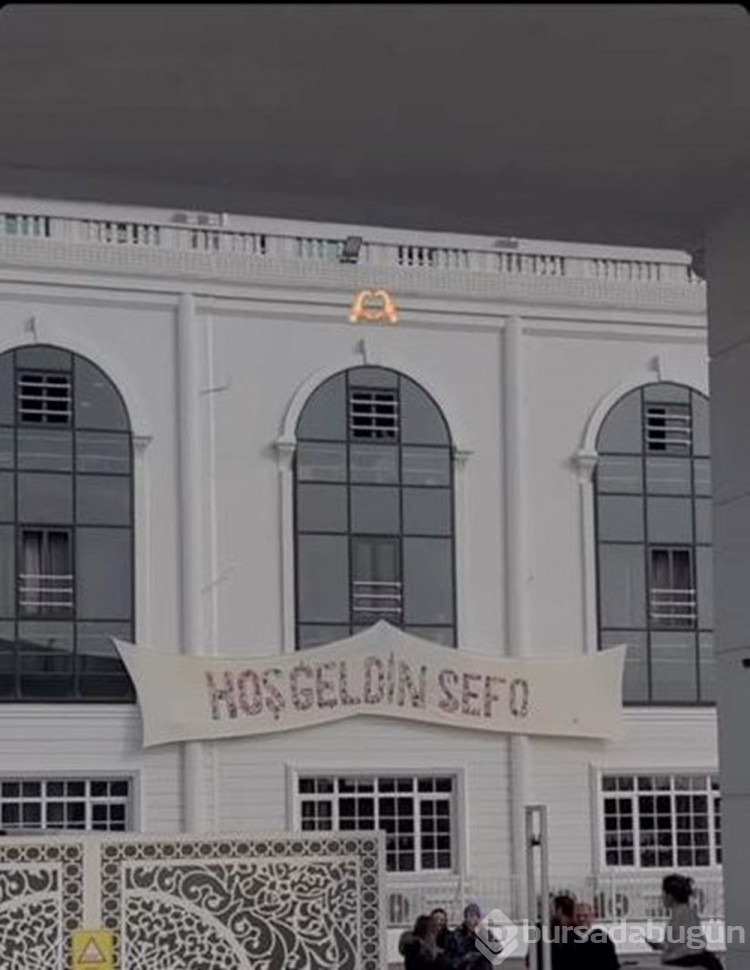 Sefo bir öğrencinin seçim vaadini yerine getirdi