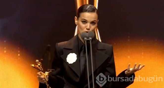 Pınar Deniz, Rihanna'nın konuşmasını örnek aldı
