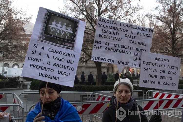 La Scala Operası'nın açılışı protestolar eşliğinde yapıldı