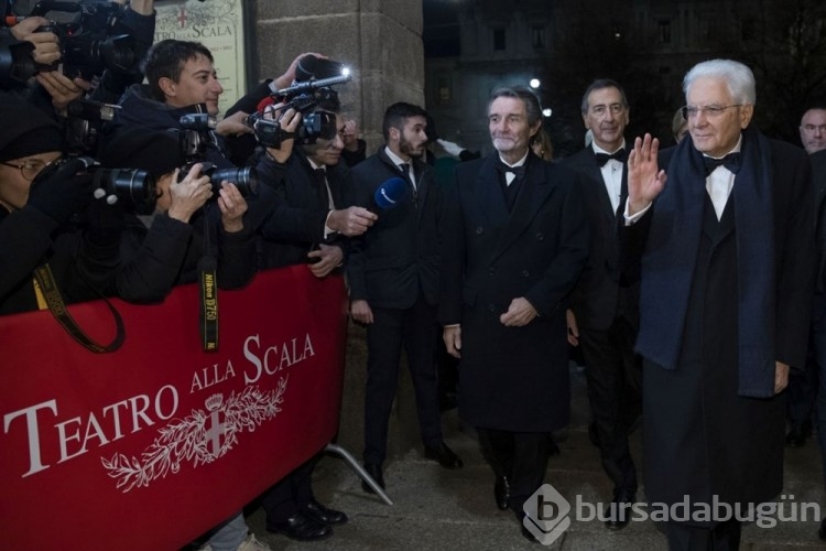 La Scala Operası'nın açılışı protestolar eşliğinde yapıldı