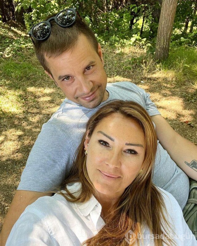 Pınar Altuğ'a ilginç mesajlar
