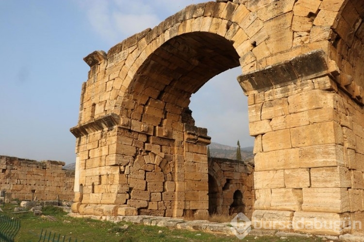 Hierapolis Antik Kenti ziyaretçilere kapandı