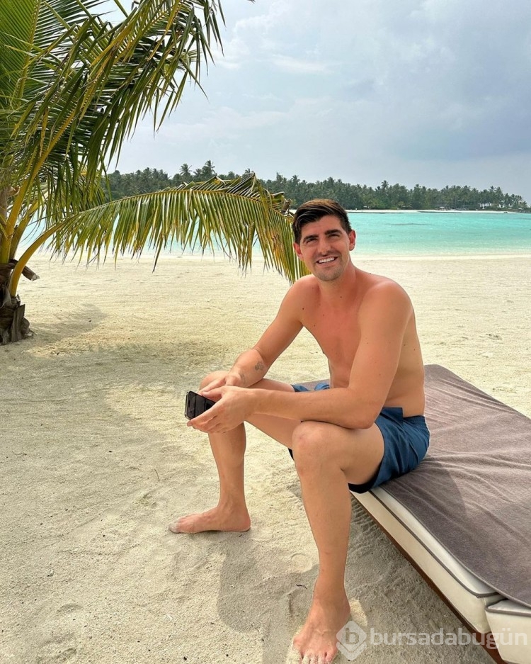 Futbolcu Thibaut Courtois ile sevgilisi Mishel Gerzig tatilde