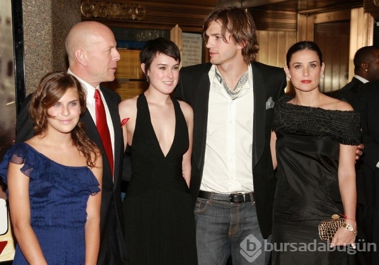 Bruce Willis'ten hem eski hem de şimdiki eşiyle aile fotoğrafı