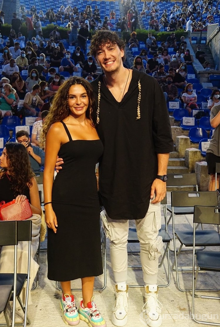 Ebru Şahin: Eşimin kariyerine karışmıyorum
