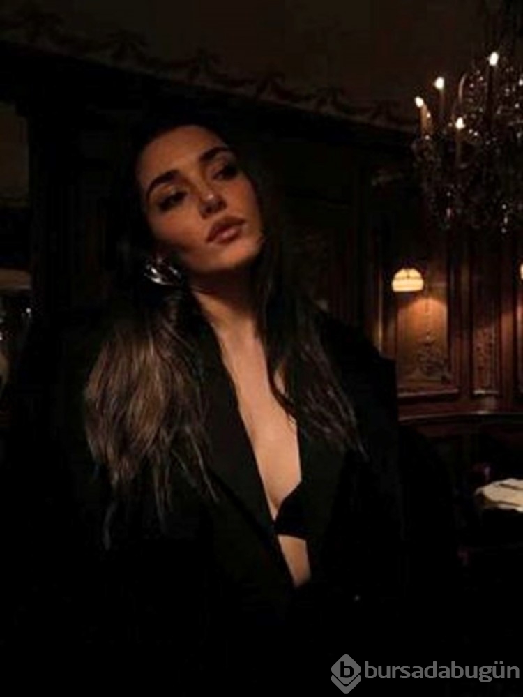 Tatilde olan Hande Erçel'den yeni kareler