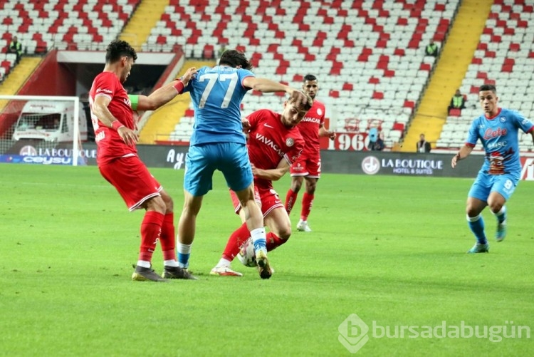 Dünya Kupası kasaları doldurdu