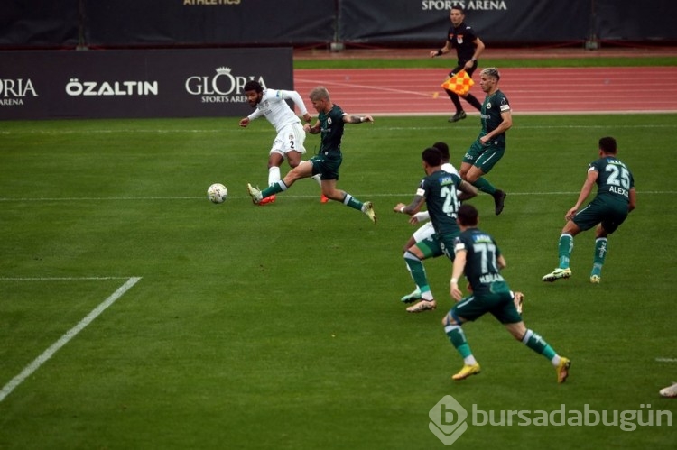 Beşiktaş ve Giresunspor'dan 8 gollü prova