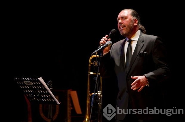 Şarkıcı Fatih Erkoç kalp krizi geçirdiğini duyurdu