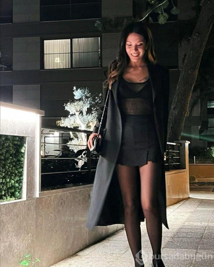 Hazal Subaşı minili pozunu paylaştı!