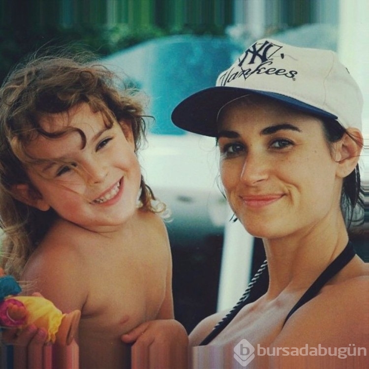 Demi Moore: Büyükanne dönemine girdim