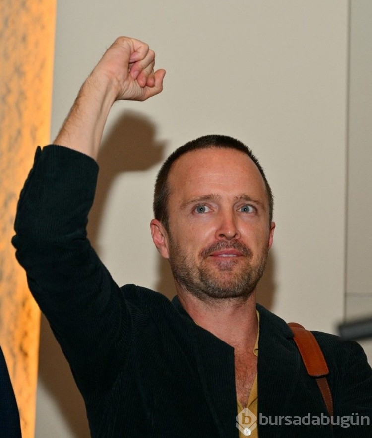 Aaron Paul, soyadını ve oğlunun adını değiştirdi
