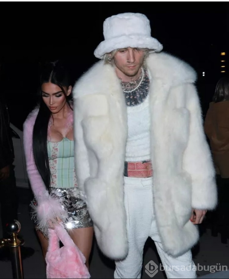 Megan Fox, göğüslerini yaptırdı
