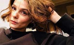 Büşra Develi: Hayat çok yıpratıcı ve yorucu