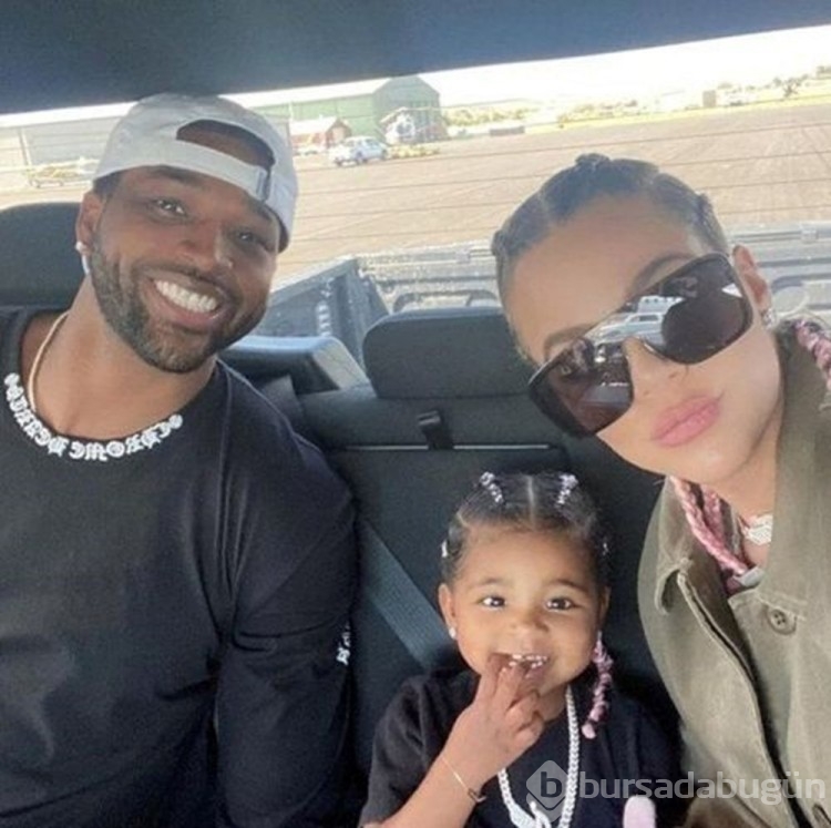 Khloe Kardashian ilk kez oğlunu paylaştı
