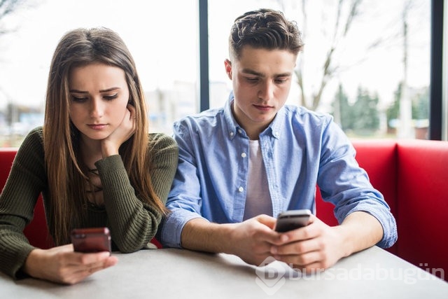 Çağın en büyük bağımlılığı: Phubbing! 