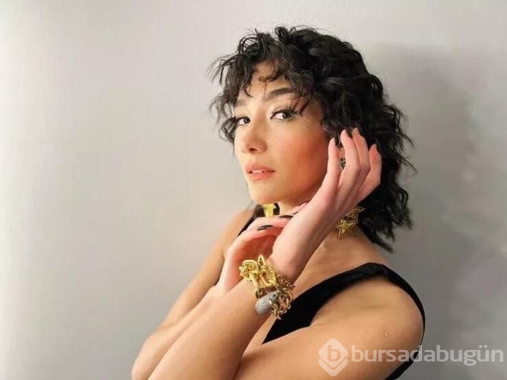 Aybüke Pusat'ın cesur tarzı gündem oldu

