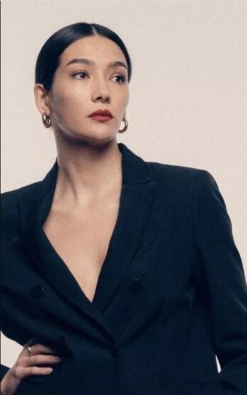 Aybüke Pusat'ın cesur tarzı gündem oldu

