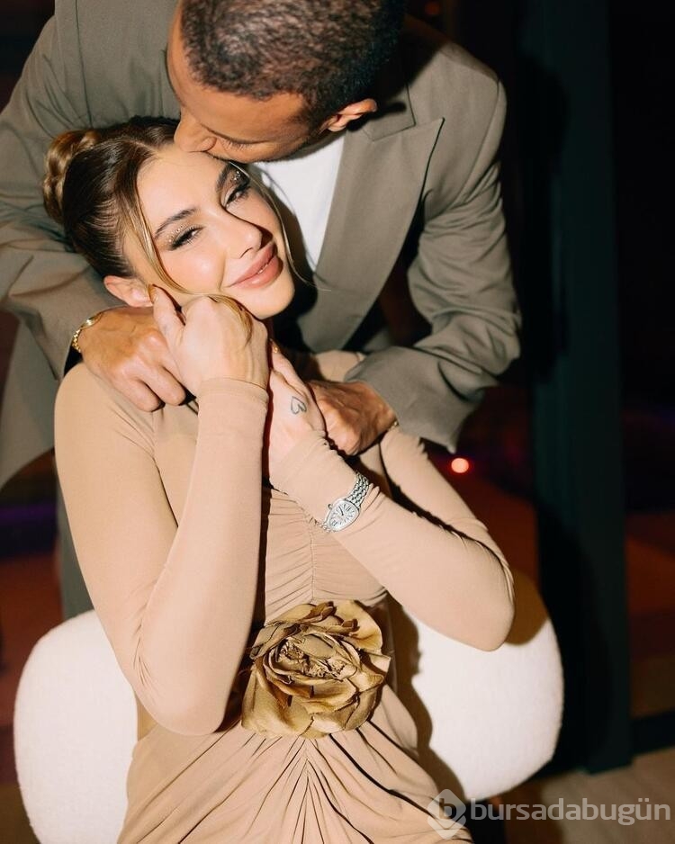 Şeyma Subaşı'nın sevgilisiyle romantik paylaşımı
