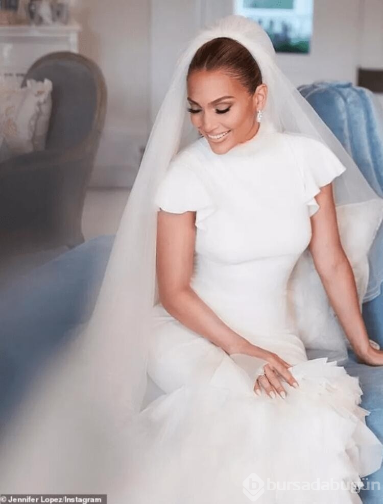 Jennifer Lopez düğününden kareleri paylaştı
