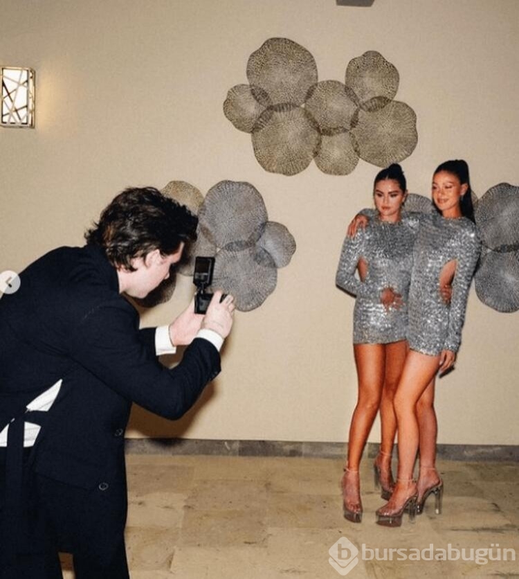 Selena Gomez kendine yeni arkadaş buldu

