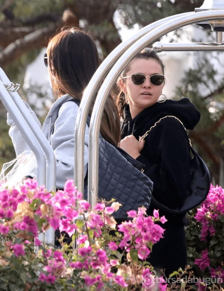 Selena Gomez kendine yeni arkadaş buldu
