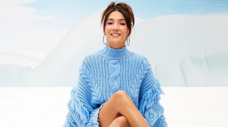 Aybüke Pusat'tan yeni kareler