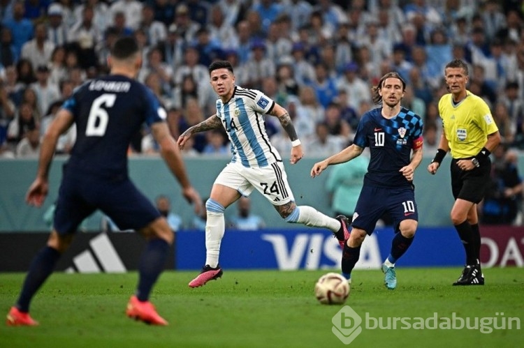 Enzo Fernandezden Chelsea'ya 120 milyon euro'luk imza 