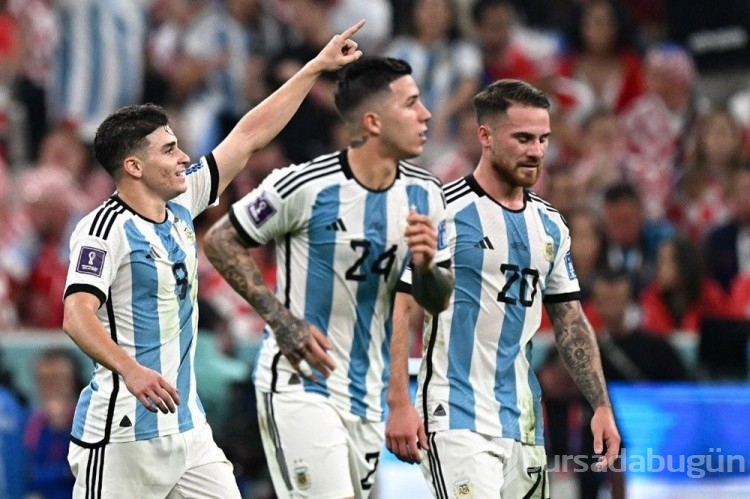 Enzo Fernandezden Chelsea'ya 120 milyon euro'luk imza 
