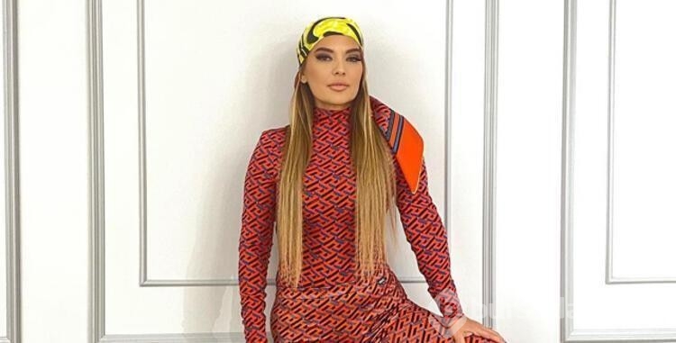 Demet Akalın trafikte taciz edildi
