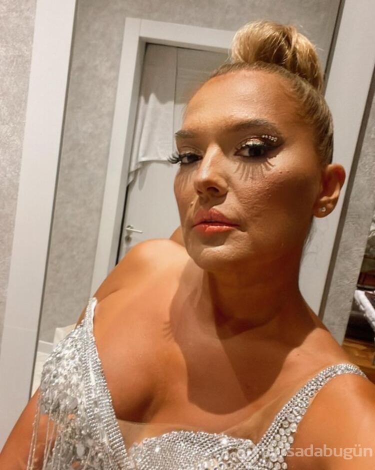 Demet Akalın trafikte taciz edildi
