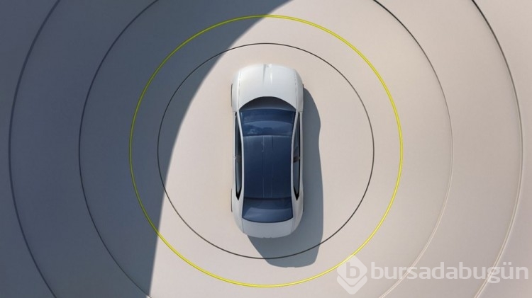 BMW renk değiştirebilen modelini tanıttı